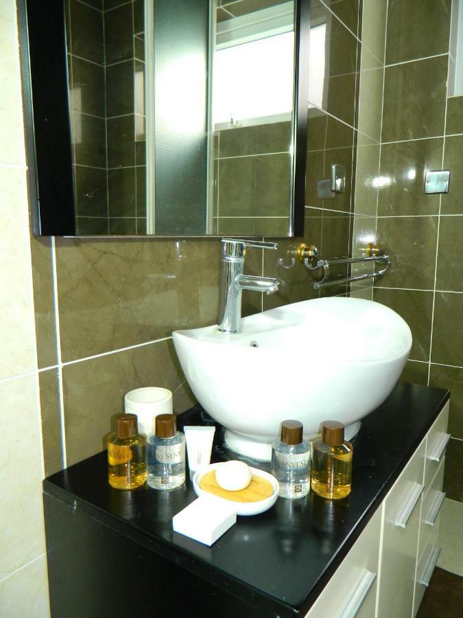 Ariel Villa* Villa